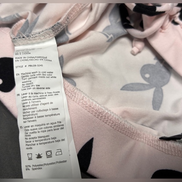 BNWT PLAYBOY PAJAMA SET - LONG SLEEVE CROP TOP & LACE TRIM SHORTS - PINK… - Picture 9 of 9